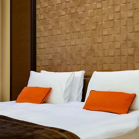 Hotel Solo Experience