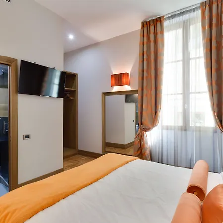 Hotel Solo Experience