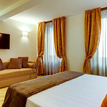 索罗体验酒店 酒店 4*