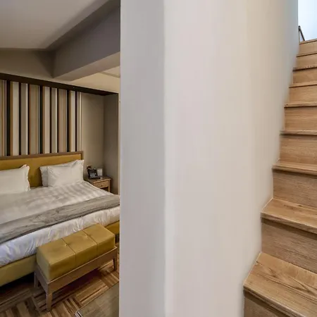 索罗体验酒店 4*