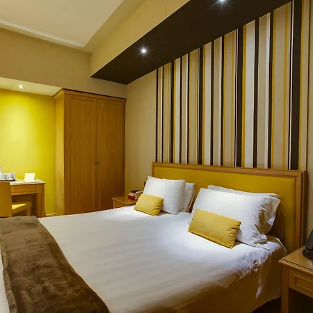 Hotel Solo Experience