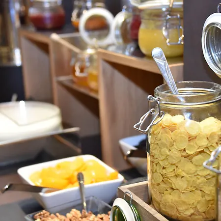 Solo Experience Hotel